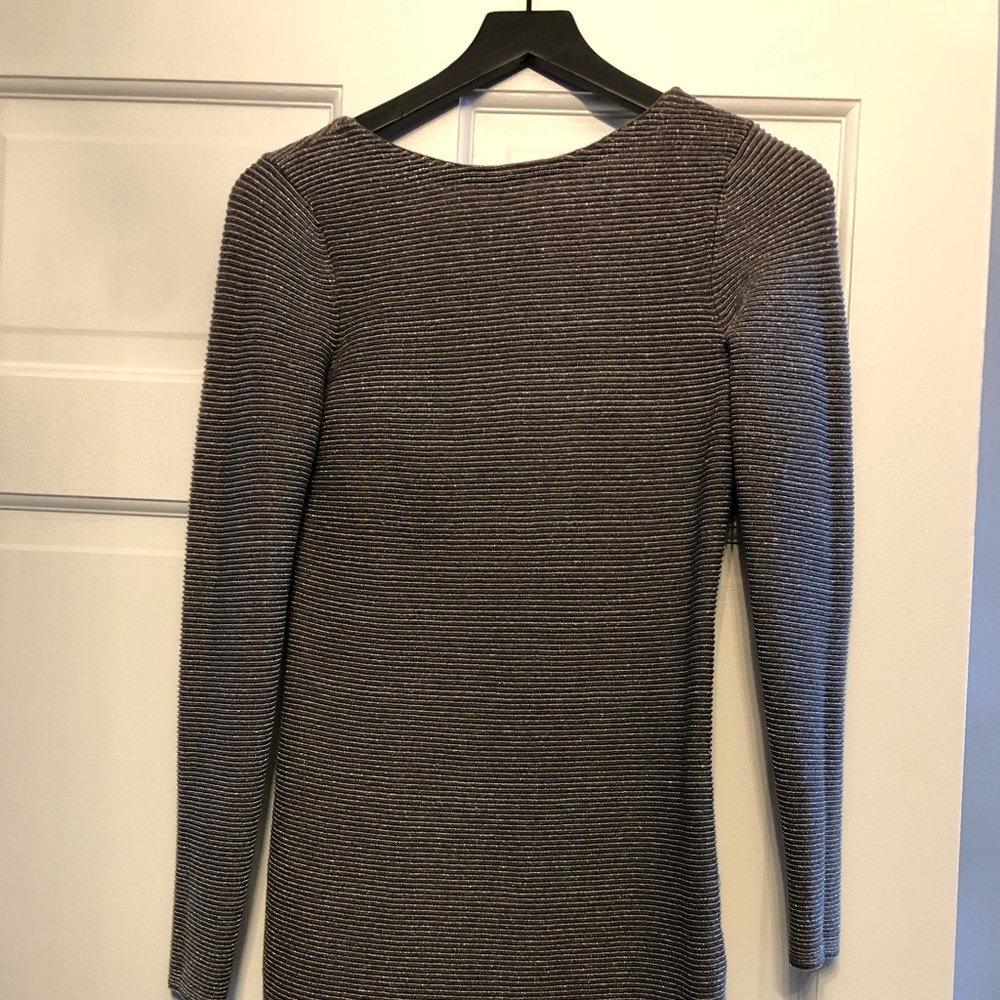 Short medium size silver dress